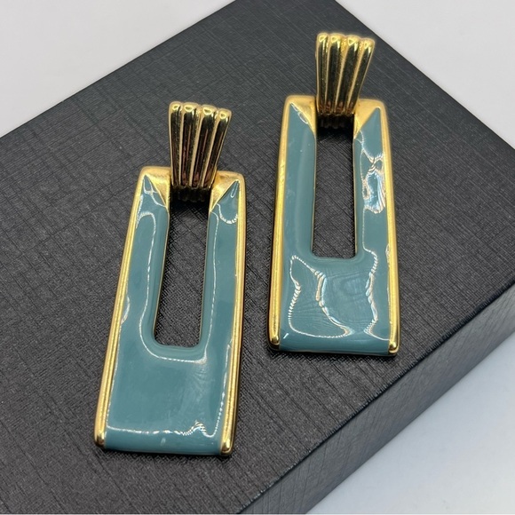 VTG 80's Enameled Golden Geometric Earrings Pierced 2" - Picture 5 of 6